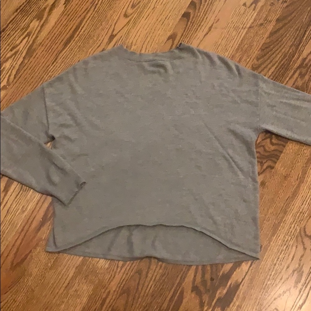 Trouve high/low sweater size XS